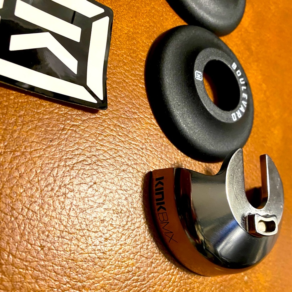 Kink Front and rear hub guards